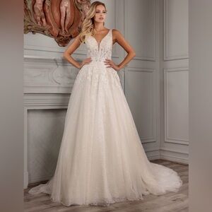 🚨 BRIDAL SALE NWT Gorgeous Ivory Lace & Tulle Ballgown Bridal Gown SZ:16